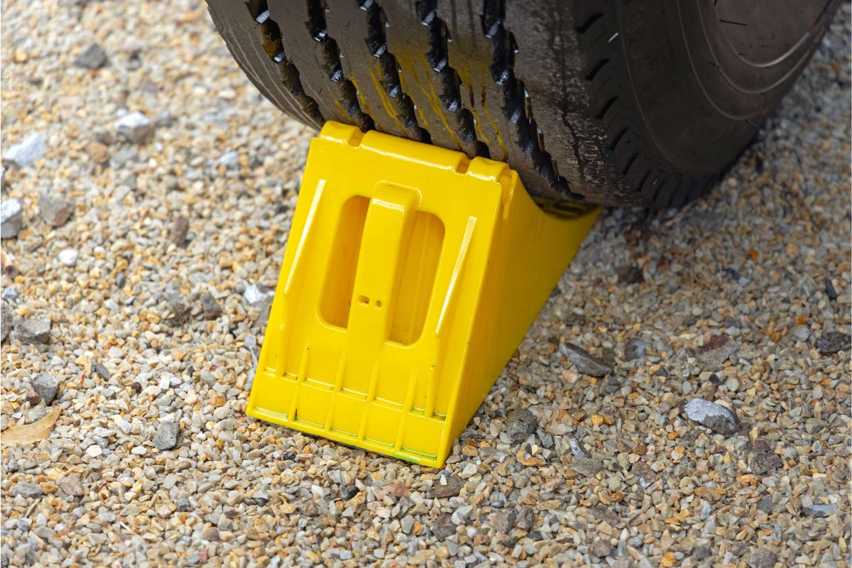 Windsor-Blog-Image-Wheel-Chock-1200x800.jpg Windsor-Blog-Image-Wheel-Chock-1200x800.jpg